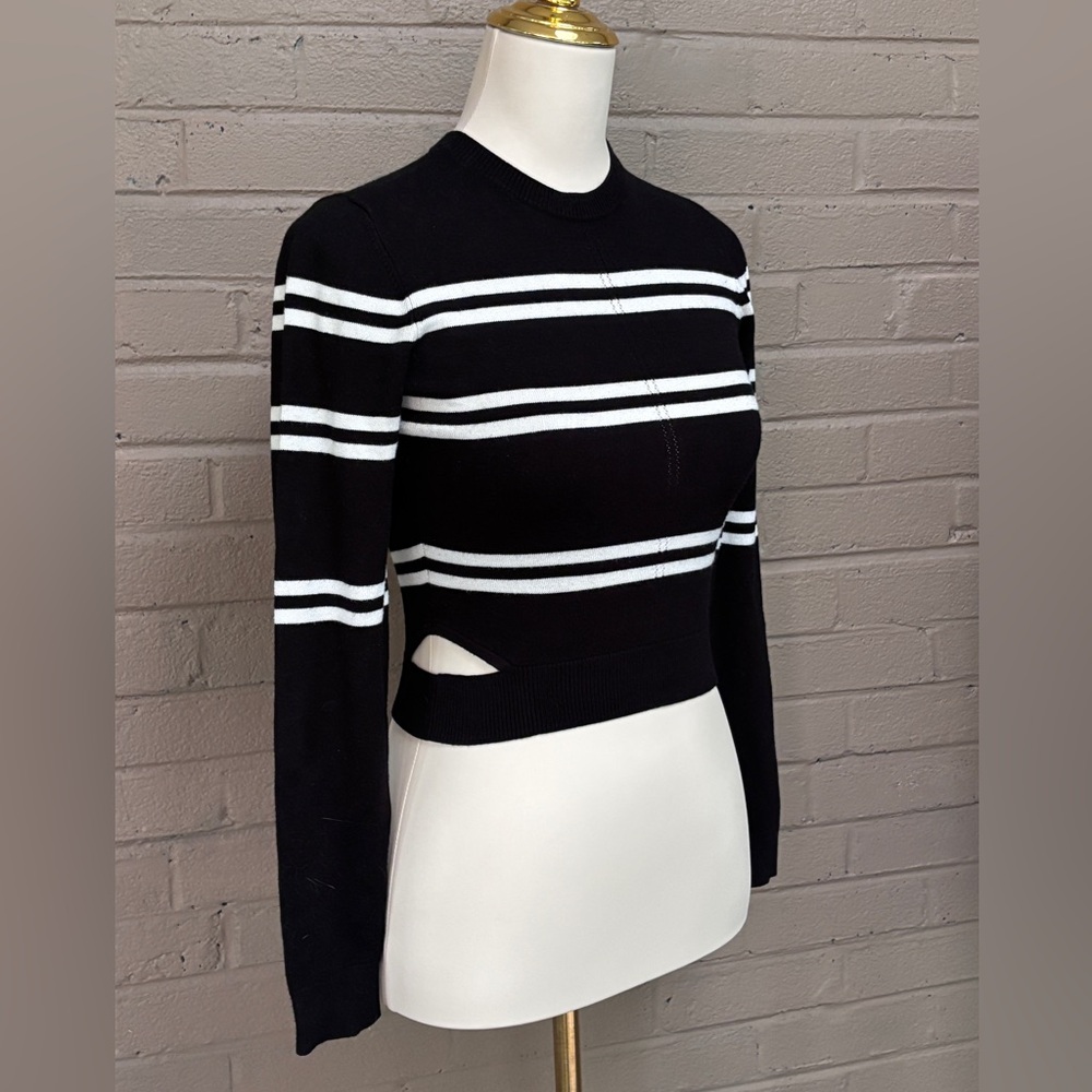 Guess black & White crop cut-out sides sweater XS - Picture 2 of 8
